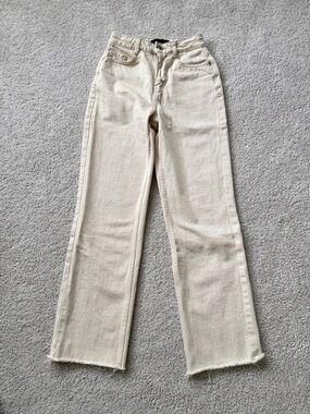 Brand new Zara Off-White High-Rise Jeans